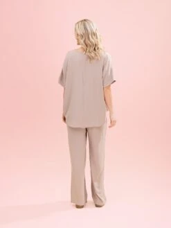 Short Sleeve V Neck Airflow Top W/ Pocket By DD Design | S-3XL Pair W/ Sku63858 -Discount Divas Shop c65d424478788e17645987aa167aba22