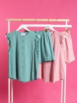 Button Down Sleeveless Top W/ Ruffles| S-3X Set W/ ID1711 -Discount Divas Shop cacfd243d0e7333d1d170ac813c3721d