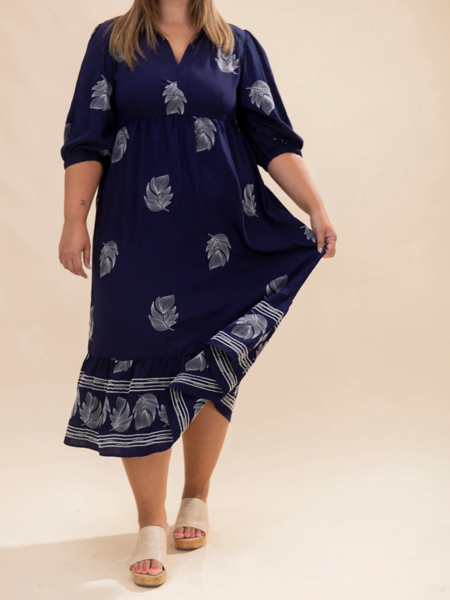 Embroidered Collared Midi Dress | S-L 1 Embroidered Collared Midi Dress | S-L