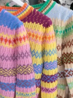 Easel Striped Sweater | S - L -Discount Divas Shop e2e1ff1e0149cf54606c6494d6f4d00e