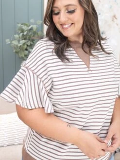 Contrast Detail Striped Ruffle Short Sleeve Top | S-XL -Discount Divas Shop e9ad8ceb74c9c5f963e1d31f09f3683c