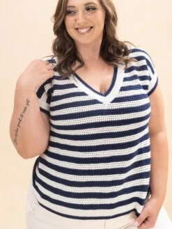 Short Sleeve V Neck Top | S-L Americana -Discount Divas Shop ed9ed7eaf06770bca421548ab3a0b44d