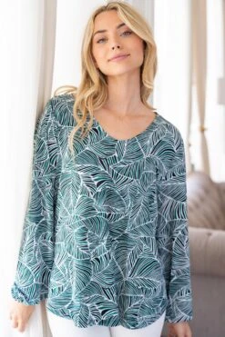 Long Sleeve Leaf Print Knit Top | S - 3X White Birch