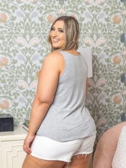 Zenana Raw Hem Denim Shorts | S-XL -Discount Divas Shop f93b6ff19b2190592ff7502a37d5f2e4