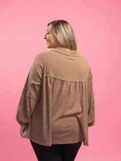 Collared V-Neck Oversized Mixed Media Long Sleeve Top | S - 3X -Discount Divas Shop qQ9Cxr2fTW3tkQQsM1A9jSlZYju3acPXPAmeiE9F