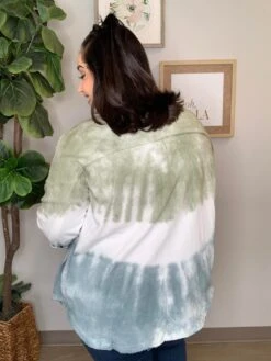 Cool Tones Shirt *Final Sale* 5 Cool Tones Shirt *Final Sale* -Discount Divas Shop sJqr79Jd6muQAwojPJjWI4ztWZsPaiBVjWBZoXUa