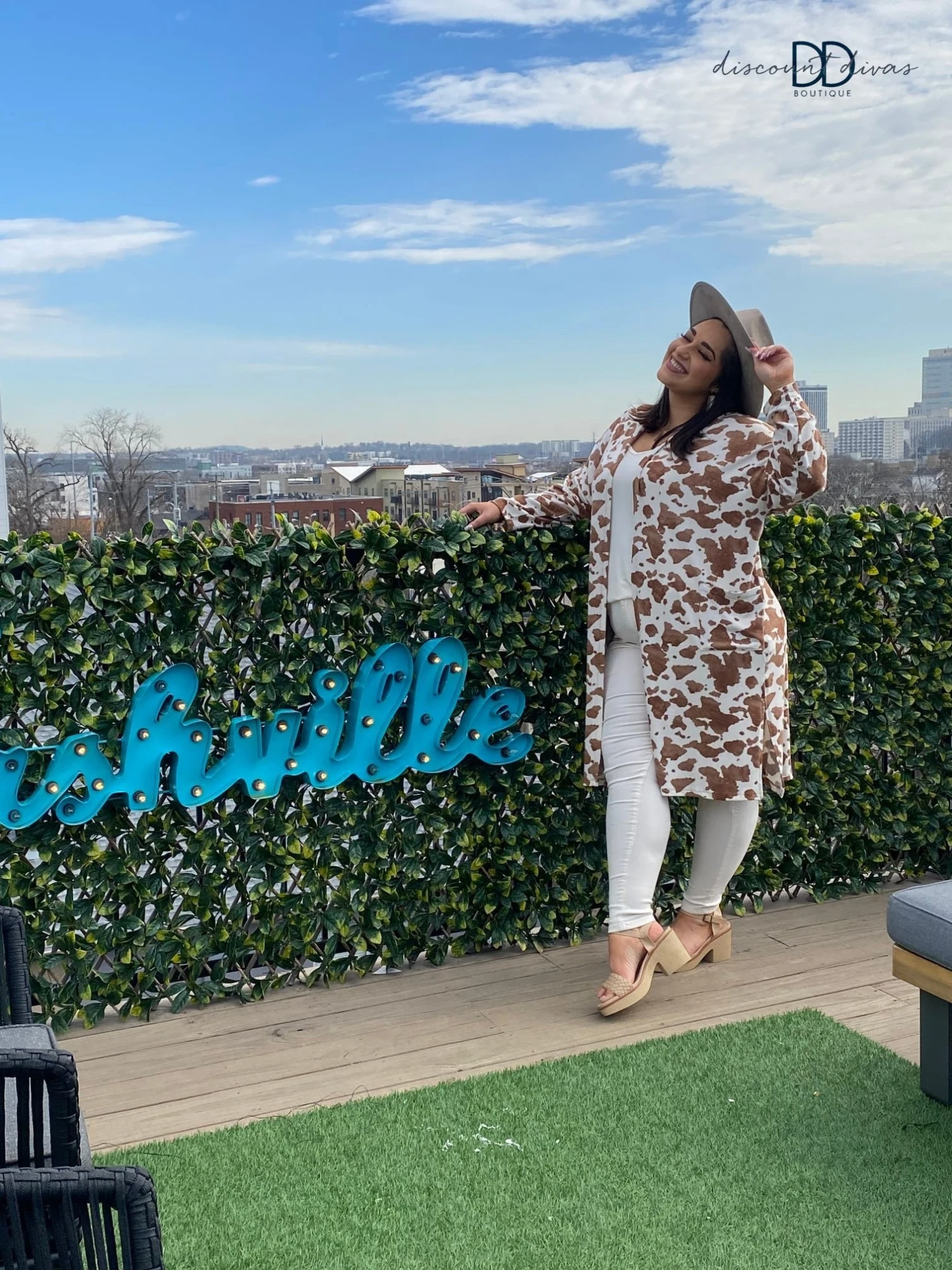 Let The Show Begin Cardigan *Final Sale* 1 Let The Show Begin Cardigan *Final Sale*