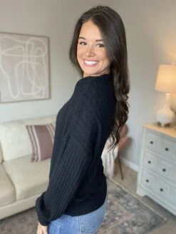 Round Neck Fuzzy Ribbed Dolman Sleeves Top | S - L -Discount Divas Shop tdimopLRPWMPw8lqLILc112jjAeeRCLWnV7TrVIL