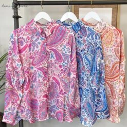 Picking Up Shirt | S-L