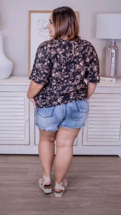 Brunch In The City Top *Final Sale* 9 Brunch In The City Top *Final Sale* -Discount Divas Shop xzd2aXwAbTCvMXoTAid3VkSVe2R8w28G3LeMUqK7